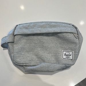 Herschel Chapter Travel Kit